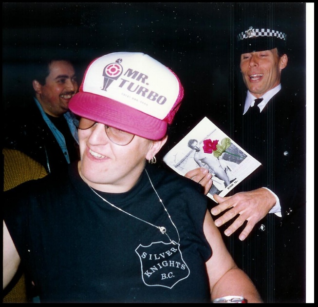 640x615 pixels (126K)